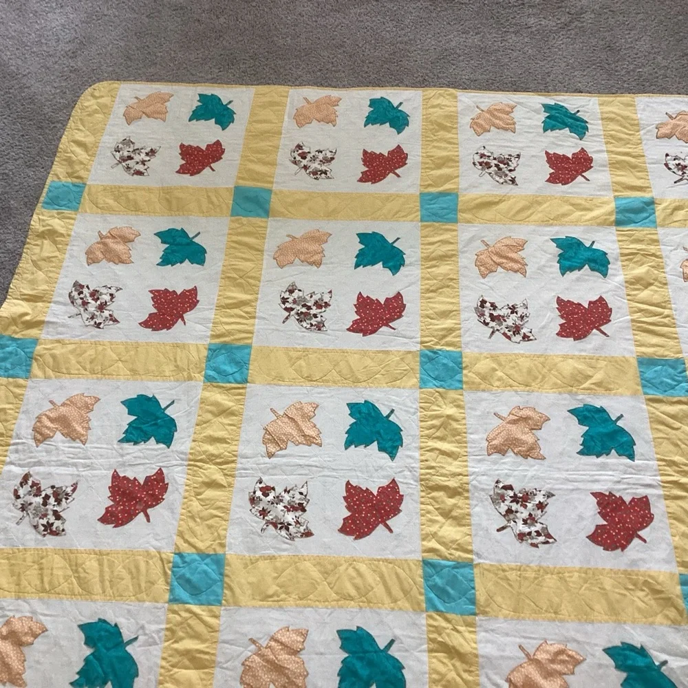 Vintage Maple Leaf Quilt Yellow Blue 76”x86”
